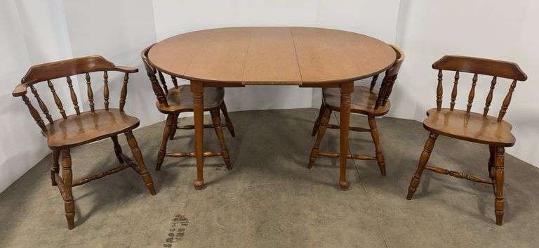 Dining Room table with (4) Chairs, 48"Dia x 29"H, leaf- 11"W x 48"L