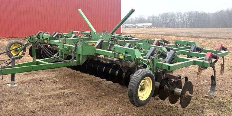 DEERディール John Deere 714 Chisel Plow, 17-Shank, Field Ready, Brand New Disk