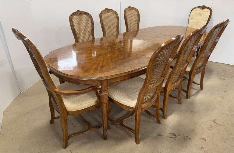 Drexel set dining table with (2) large leaves, (8) Chairs and pads, leaf- 20"W x 42"D, table- 64"W x 42"D x 29"H, table is chipped, very nice