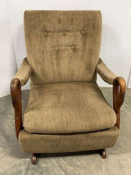 Older rocking chair with wooden gooseneck, 28"W, seat- 14"H, no stains, wood legs show some scratches from age use