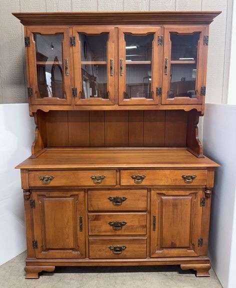 Young Republic Mfg. Indiana 5-Drawer 2-Door base hard rock maple hutch, 52"W x 20"D x 72"H, top has four glass doors