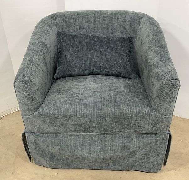 Mid-century modern swivel accent chair, 28"W x 22"D x 28"H at back