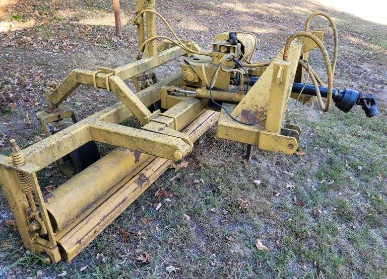 Harley 8' Rake, PTO Powered, Hydraulic Angle and Height Control ...
