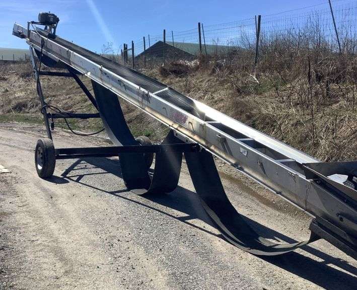 This item Selling ABSOLUTE! ~~~ 40' Layco Fertilizer Conveyor, New Sub-Frame