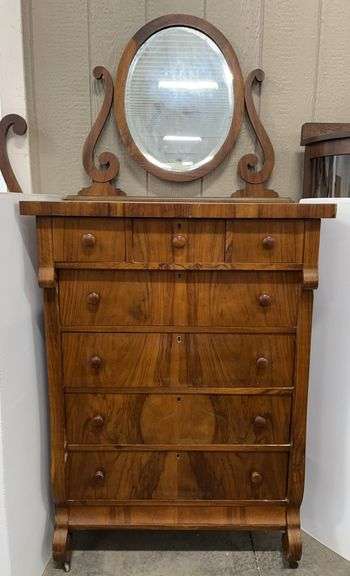 Chest-of-Drawers with Mirror