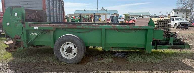 This item Selling ABSOLUTE! ~~~ Pik-Rite 795 Manure Spreader with Litter Attachment, Decent Condition, Selling As Is, NOTE: No Sunday Pick-Up