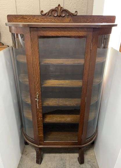 Older Oak Curio Cabinet with Shelves: Curved Glass, Dated 1920 to 1930