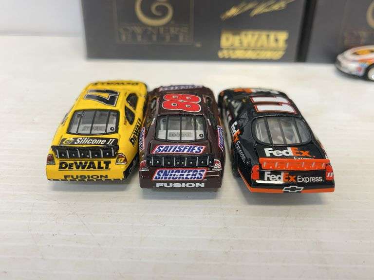 (5) Owners Elite 1:64 Scale Stock Cars: #44 Dale Jarrett, #17 Matt ...