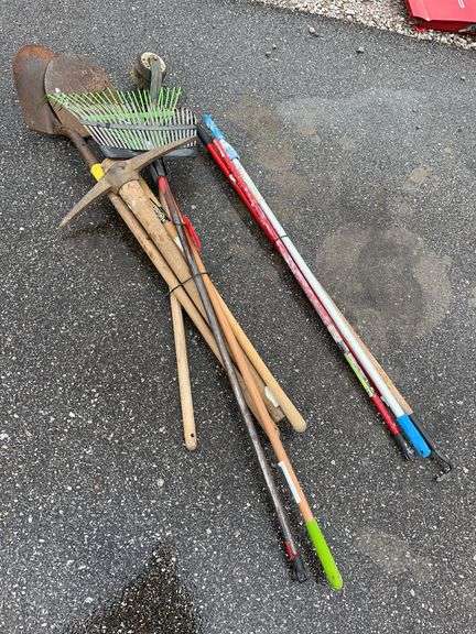 House and Yard Tool Lot (10) Items: 2 Shovels, 2 Rakes, 1 Edger, 1 ...