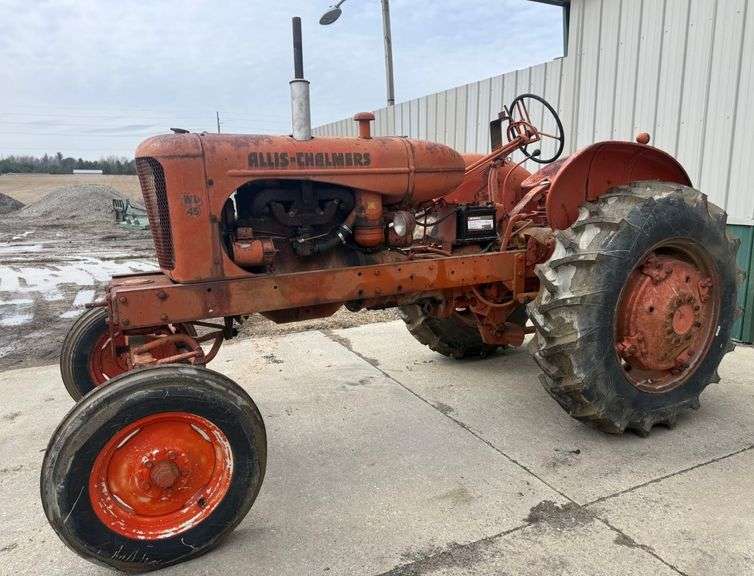 This item Selling ABSOLUTE! ~~~ Allis-Chalmers WD-45 Tractor, Runs Well, NOTE: Video loaded for this item!