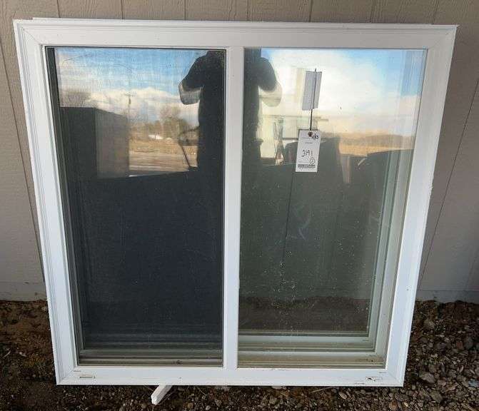 (3) Vinyl Windows, Sliders - Albrecht Auction Service