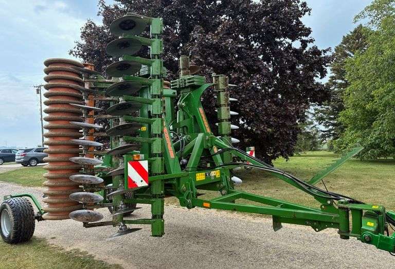 2011 Amazone Speed Disc, 18' Working Width, 2-Point Hookup, Good Condition, Low Acres