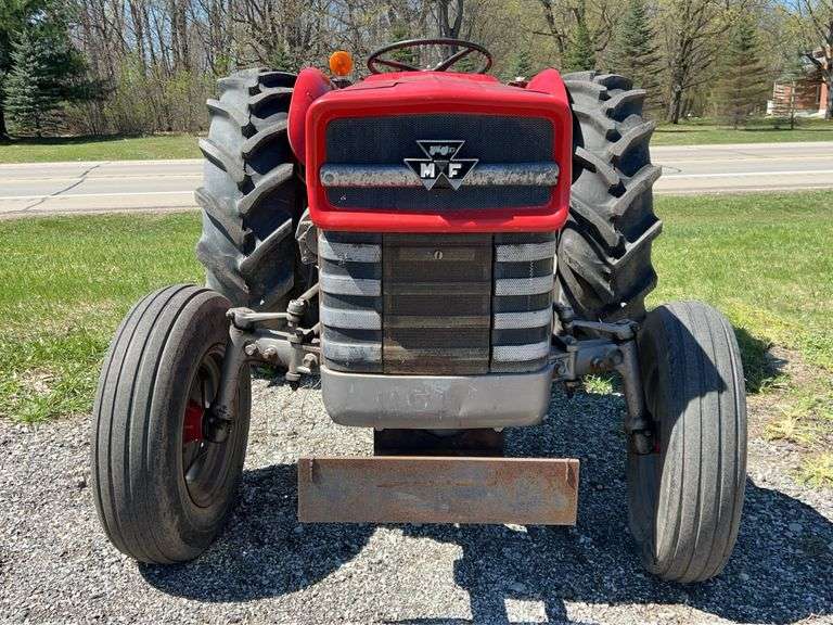 Fsm 135 Massey Ferguson 135 Tractor: 3-Point - Albrecht Auction Service