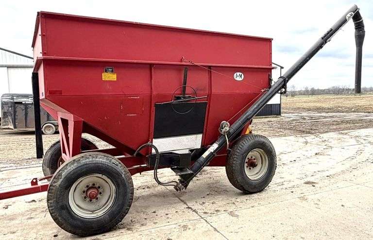 J&M 350-20 Seed Wagon, J&M 15' Brush Auger, Auger Mate Motor Runs Excellent, Only One Years Old, Graphite on Inside Wagon, Pulls Straight, 8-Bolt Wheels
