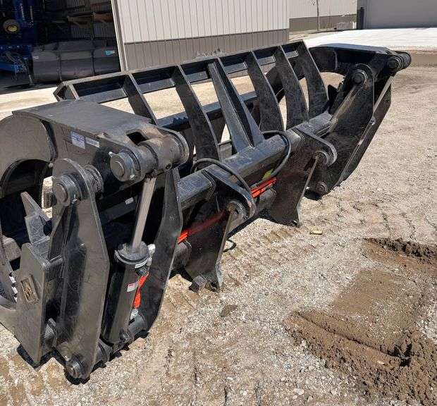 Pemberton Rake 2022 Pemberton Loader Grapple/Rake, 10', Model L600-9-LR/PT, Ser. No ...