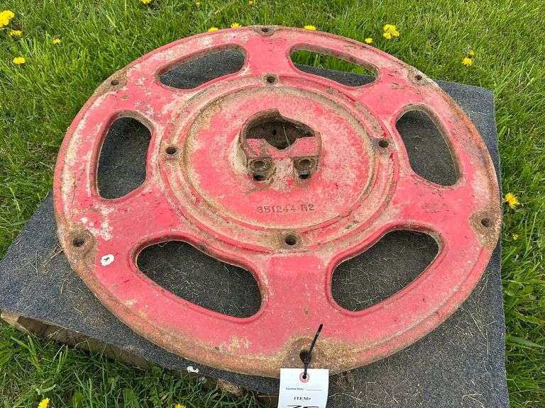 Cast Iron Wheel Center for IH Tractors, Part No. 351244 R2, 33-1/2" diameter, Has Damage