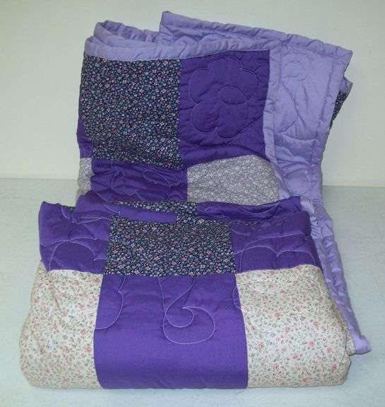 Twin Size Quilted Blanket