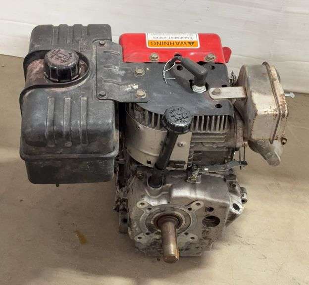 Tecumseh 10 HP Engine - Albrecht Auction Service