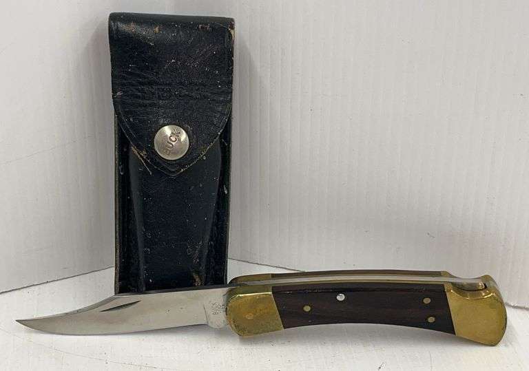 Buck 110 USA Folding Knife with Leather Carry Case, TN249