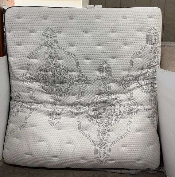 Beautyrest Black King Size High End Desiree Luxury Firm Mattress with Inner Spring