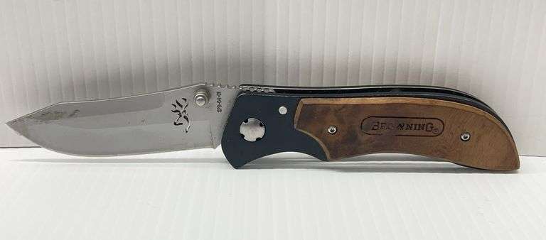 Browning Spg-04-01, Model 060 Folding Pocket Knife, 3.5" Drop Point Blade with Buckmark Logo, Steel Bolster with Wood Grain Handle, Browning Logo, TN575