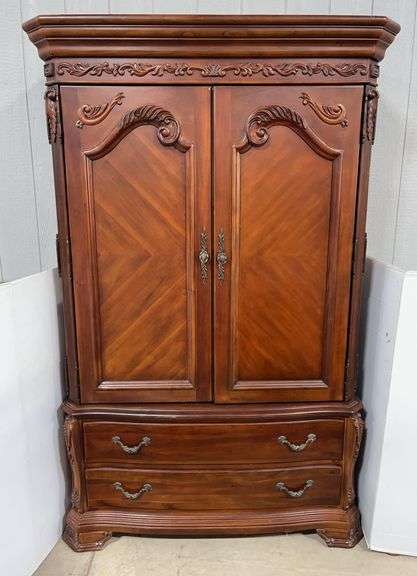 Very Large 2-Piece Wooden Carved Wardrobe Cabinet Bedroom Set