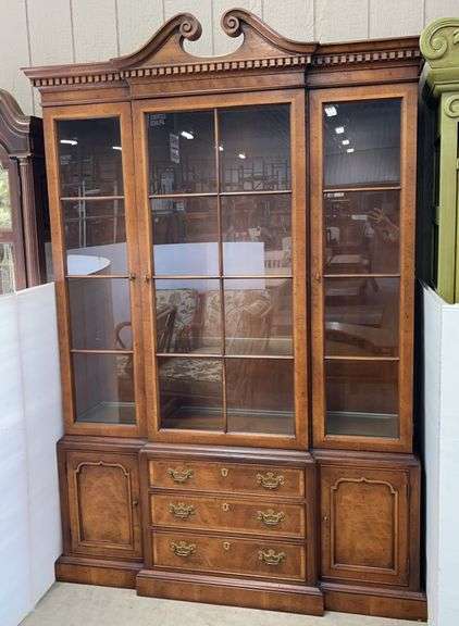 Large Wooden One-Piece China Cabinet