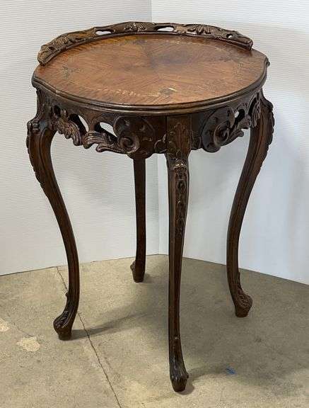 1910s Antique French Louis XV Walnut & Satinwood Inlay Side/End Table