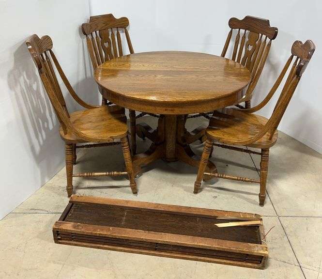 Old Kitchen Table on Casters with (4) Chairs and (3) Leaves