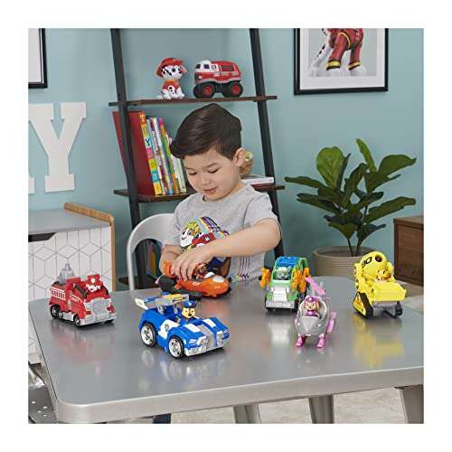Paw Patrol  Chase’s Deluxe Movie Transforming Toy Car with Collectible Action Figure  Kids Toys for Ages 3 and up
