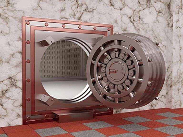 Luxury Fragrances, Perfumes, 18kt Oro Laminado Jewellery & More!