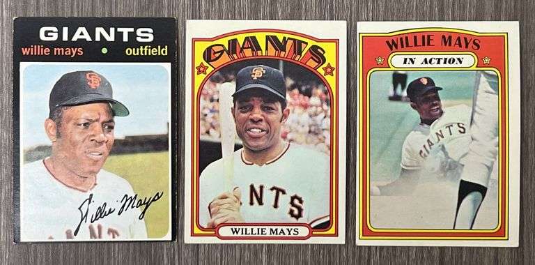 Assorted ‘70s Willie Mays Baseball Cards