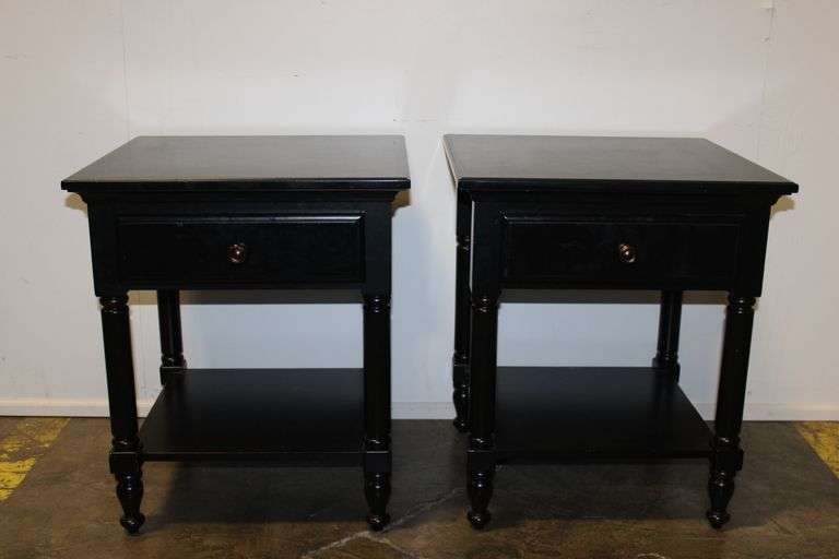 Thomasville End Tables - Auction Ohio