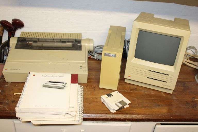 Apple Macintosh SE Computer, Printer & Hyperdrive - Auction Ohio