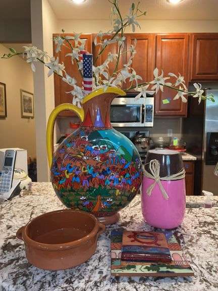 Mexican style pottery