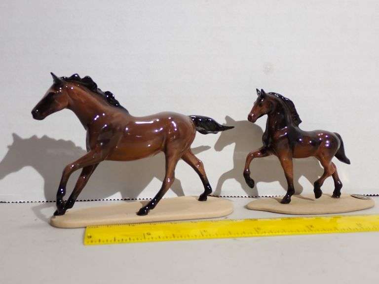 Retired Hagen Renaker Ceramic Miniatures - Dark Bay Seabiscuit & Morgan Horse - MINT condition