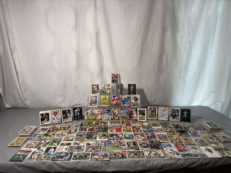 New Orleans Saints football cards from the 1970s and newer.