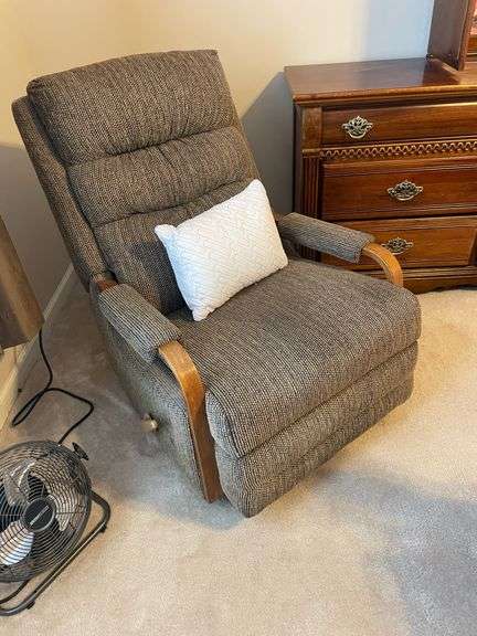 Vintage Rocker Recliner