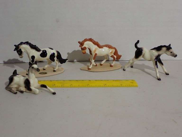 Retired Hagen Renaker Ceramic Miniatures - Pinto Indian Horses & Colts - MINT condition