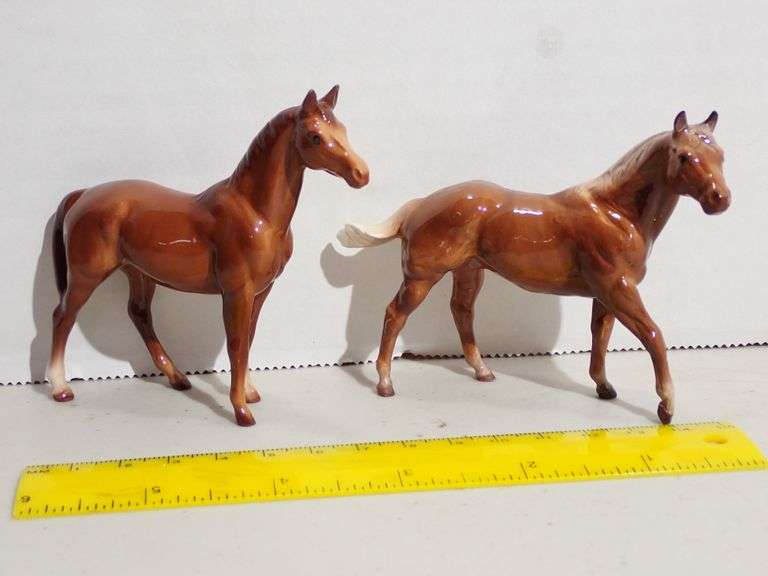 Retired Hagen Renaker Ceramic Miniatures - SWAPS Famous Racehorse & QuarterHorse Stallion Chestnut31