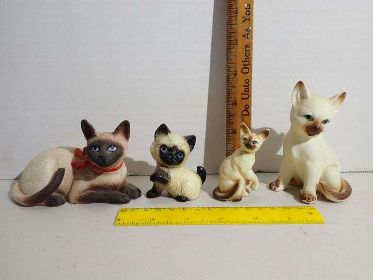 Schmid Siamese - Harvey Knox '83 Siamese - Ceramic Cat & Kitten Siamese