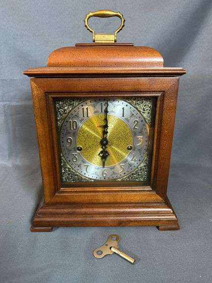 Vintage Howard Miller Triple Chime Mantle Clock