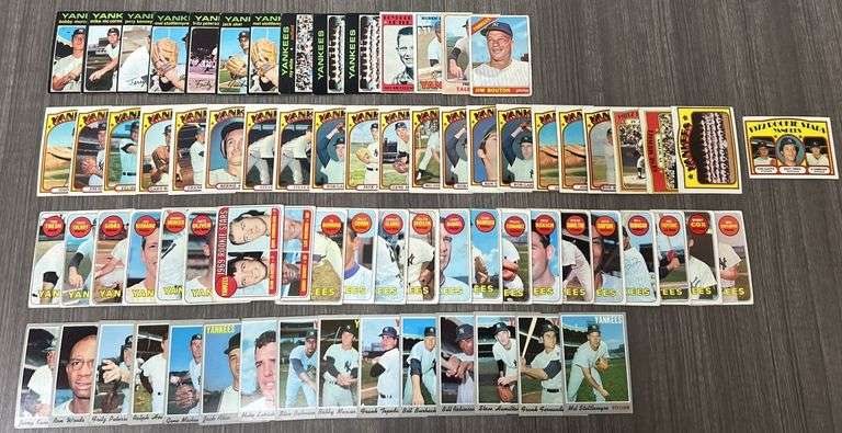 Assorted Vintage New York Yankees Baseball Cards