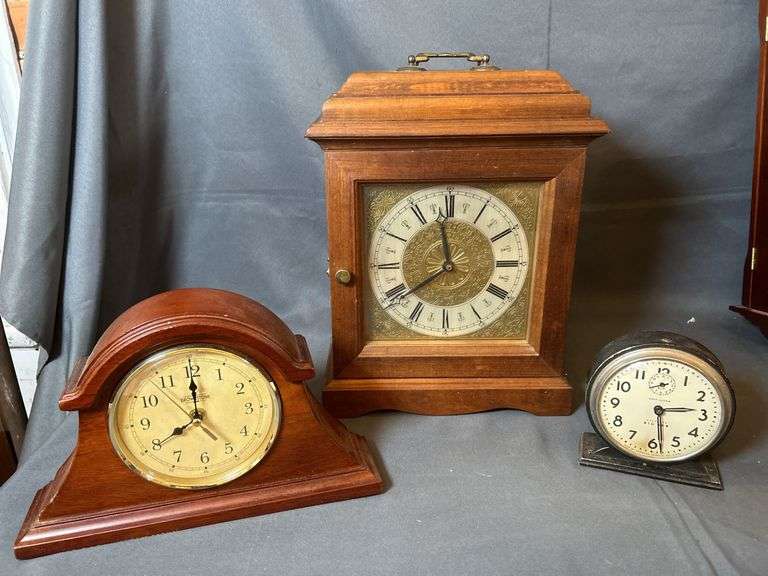 Alarm & Mantle Clocks