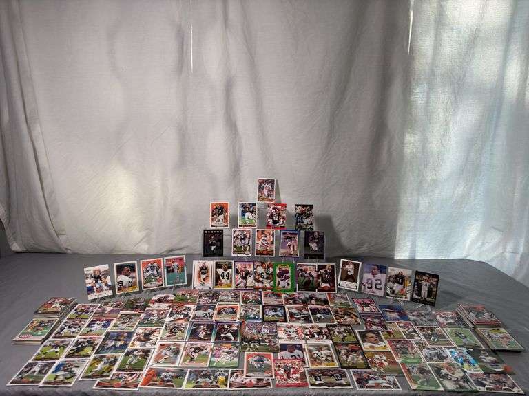 Cleveland Browns football card from the 1970s through today.