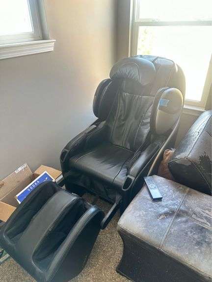 Massaging Chair