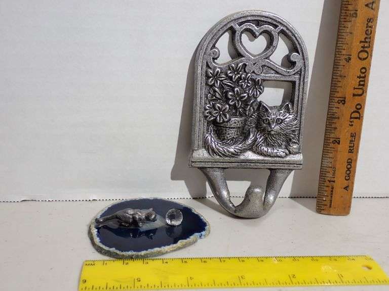 Polished Agate with Pewter Kitten and Crystal Ball & Metal Kitty Wall Key hanger
