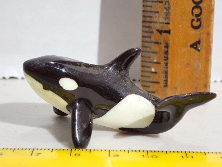 Retired Hagen Renaker Ceramic Miniatures -Orca Killer Whale - MINT condition
