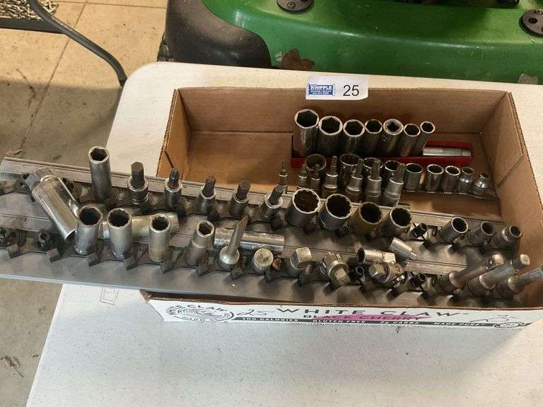 1/2" Deep Well & Shallow Sockets