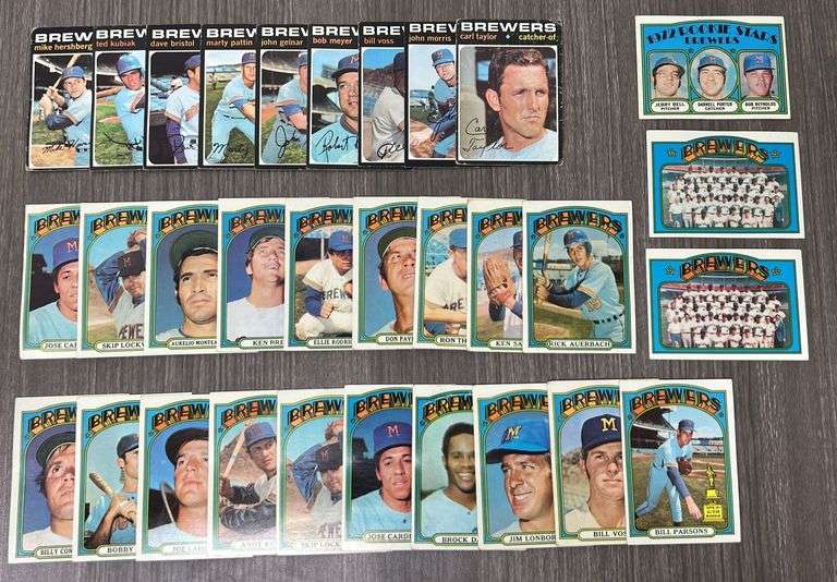Assorted Vintage Milwaukee Brewers Baseball Cards